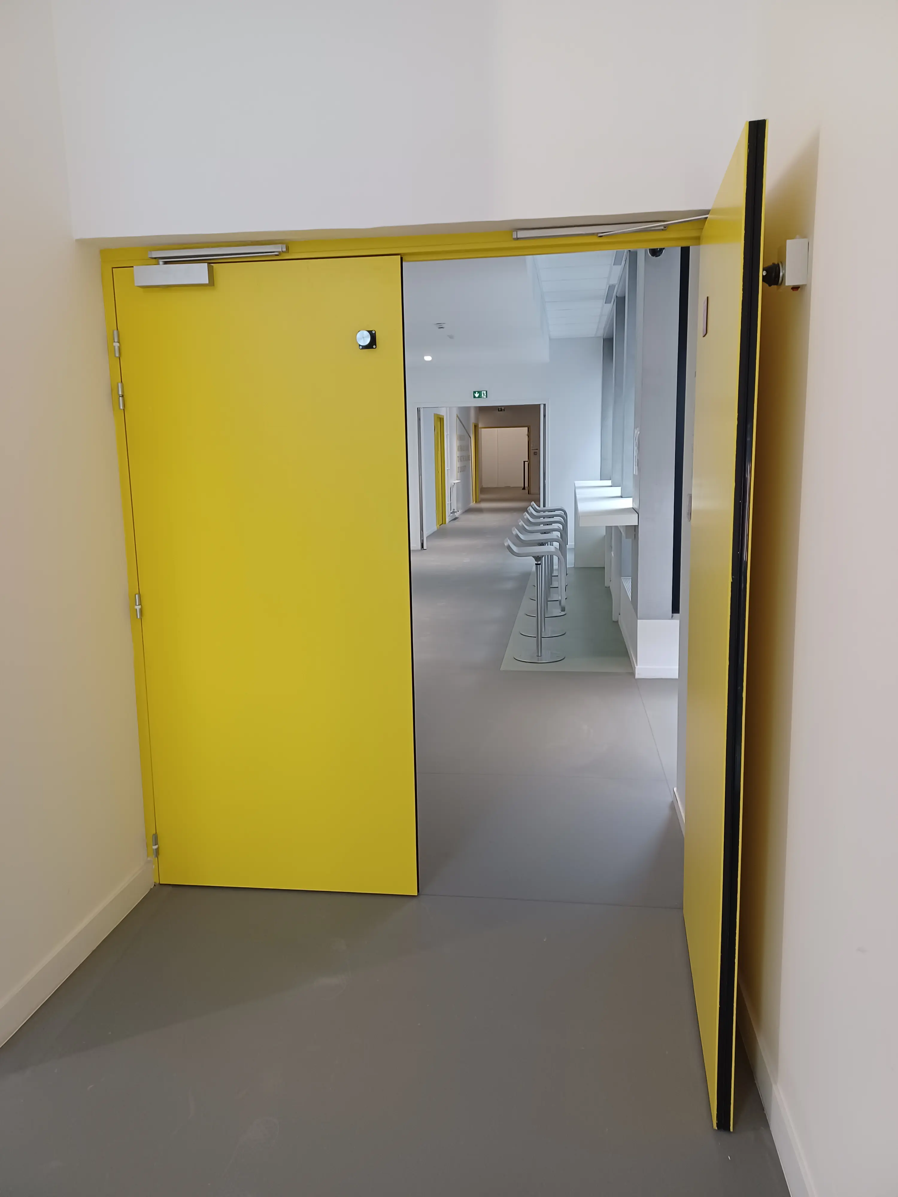 Bloc-porte DAS double vantaux égaux simple action sur huisseries bois et métallique