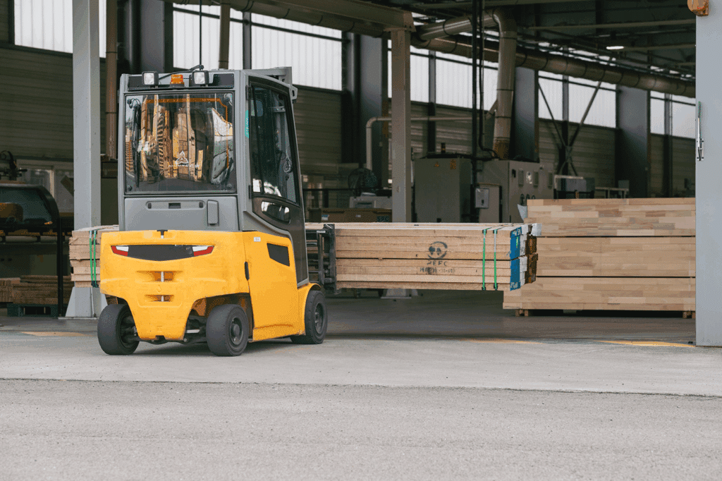approvisionnement en bois français dans l'usine polytech